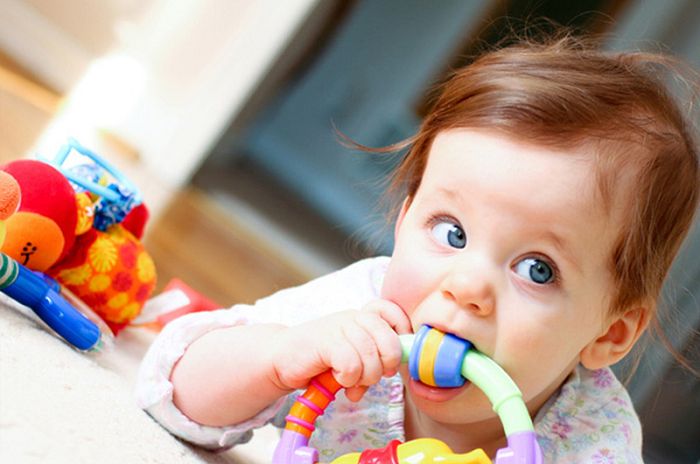 Em bé sơ sinh bị tiêu chảy: Mẹ nên ăn gì và kiêng ăn gì?
