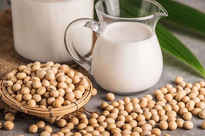Giải đáp thắc mắc: Nam giới uống sữa đậu nành có tốt không?