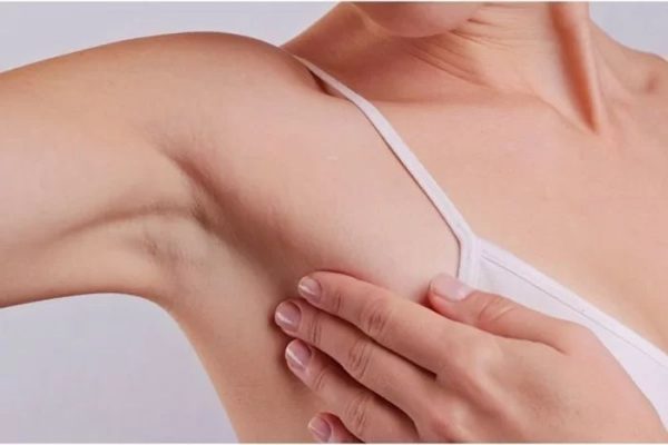 Nổi hạch ở nách phải nữ giới - Tìm hiểu nguyên nhân và cách điều trị hiệu quả