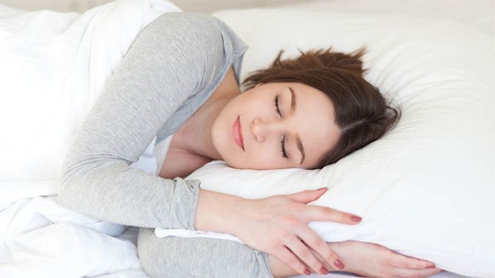 Thủ dâm là gì? Giữa nam và nữ thủ dâm có gì khác biệt?