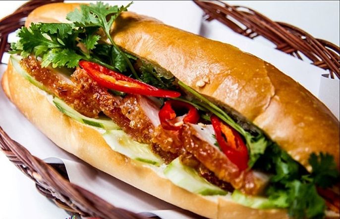 1 ổ bánh mì bao nhiêu calo? Ăn bánh mì có mập không?