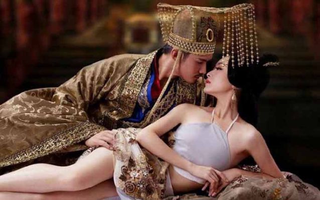 Thị tẩm là gì? Thị tẩm ngày xưa diễn ra như thế nào?