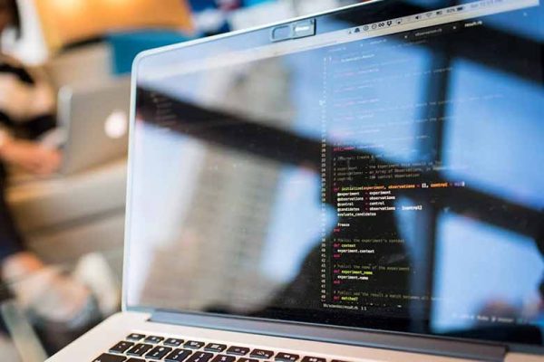 Những xu hướng công nghệ hàng đầu nào cần chú ý trong năm 2025?